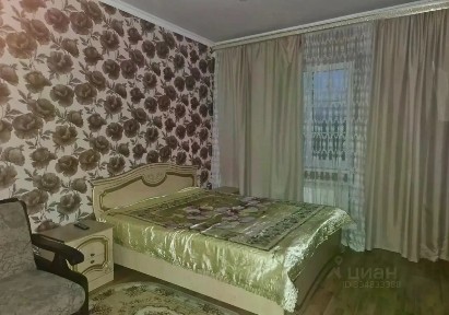 Сдается 2-этажный дом, 136 м²