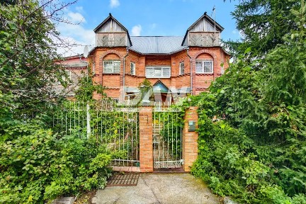Продается 2-этажный дом, 219,9 м²