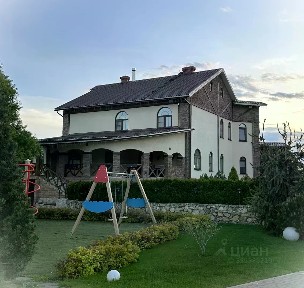 Продается 3-этажный коттедж, 476 м²