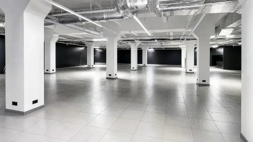 Сдается торговая площадь, 986 м²