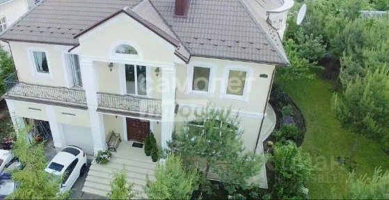 Продается 2-этажный дом, 723 м²