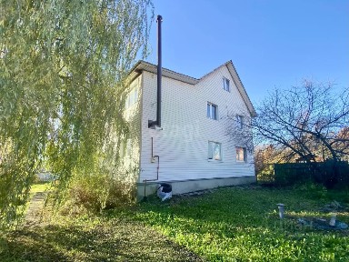 Продается 3-этажный дом, 220 м²