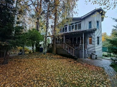 Продается 3-этажный коттедж, 250 м²