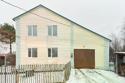 Продается 2-этажный дом, 150 м²