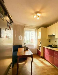 Продается 3-комн. квартира, 72 м²