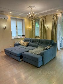 Сдается 2-этажный дом, 220 м²