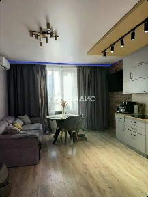 Продается 2-комн. квартира, 60 м²