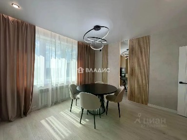 Продается 2-комн. квартира, 90 м²