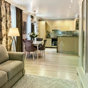 Продается 3-комн. квартира, 70 м²