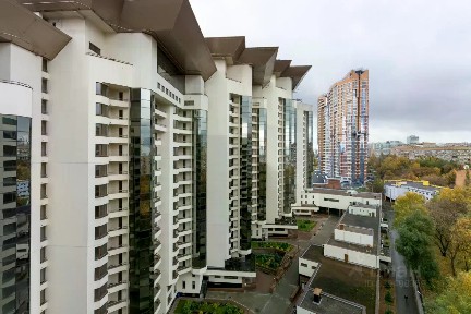 Продается 1-комн. квартира, 71,1 м²