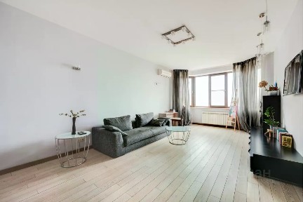 Сдается 3-комн. квартира, 130,9 м²