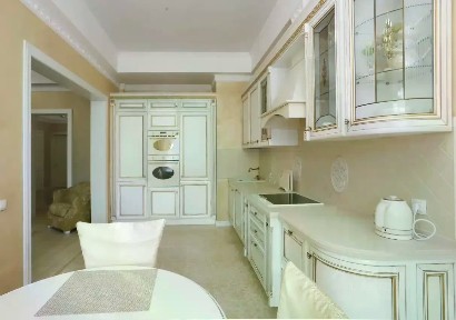 Продается 4-комн. квартира, 135 м²