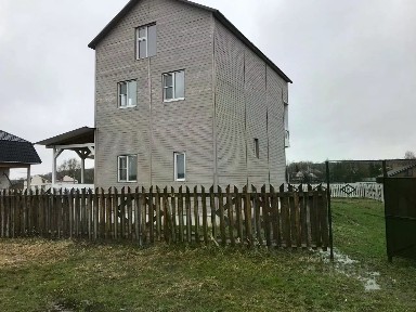 Продается 3-этажный дом, 189 м²
