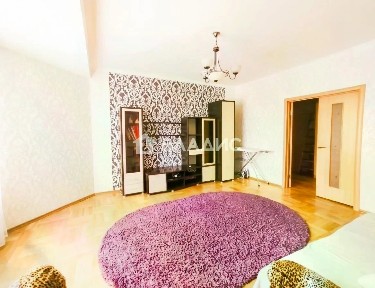 Продается 2-комн. квартира, 65,2 м²