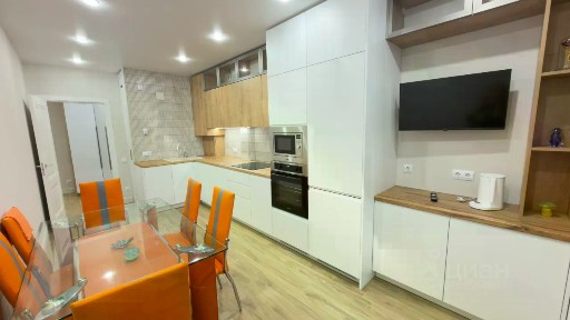 Сдается 2-комн. квартира, 72 м²