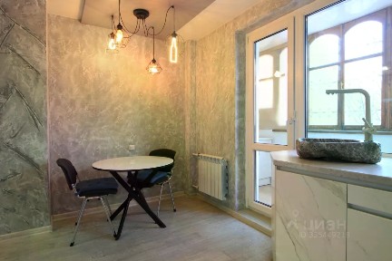 Сдается 4-комн. квартира, 98 м²