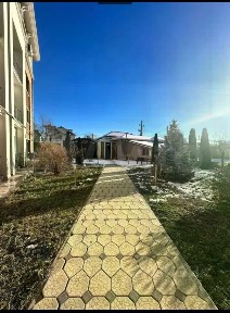 Продается 2-комн. квартира, 78 м²