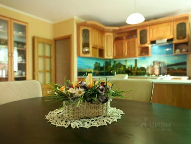 Продается 2-этажный дом, 178 м²