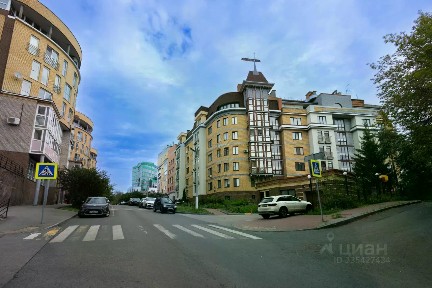 Продается многокомнатная квартира, 439,8 м²