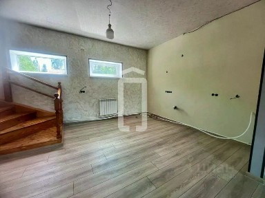 Продается 2-этажный дом, 160 м²