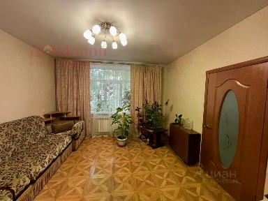 Продается 4-комн. квартира, 82 м²