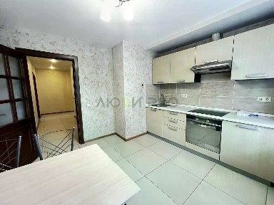 Продается 2-комн. квартира, 61,1 м²