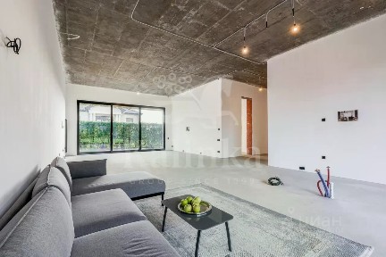 Продается 3-этажный дом, 1 223 м²