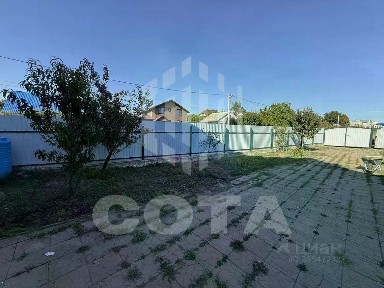 Продается 3-этажный дом, 319 м²