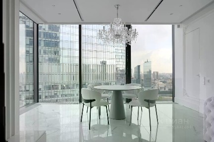 Продаются 2-комн. апартаменты, 84 м²