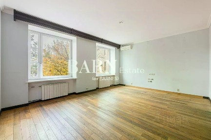 Продается 3-комн. квартира, 140 м²