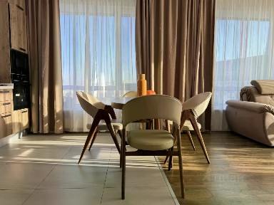 Продается 2-комн. квартира, 69 м²