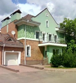 Сдается 3-этажный коттедж, 358 м²