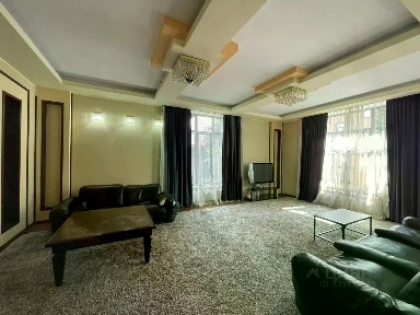 Сдается 2-этажный дом, 240 м²