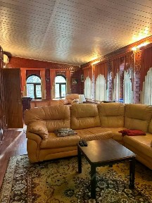 Продается 3-этажный дом, 343 м²
