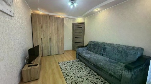 Продается 2-комн. квартира, 42 м²