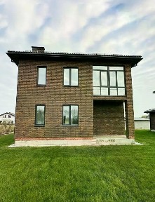 Продается 2-этажный дом, 180 м²