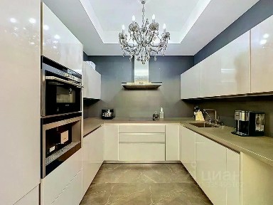 Сдается 3-комн. квартира, 116 м²