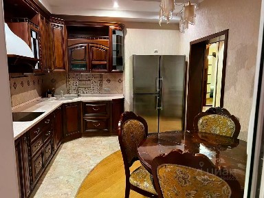Сдается 2-комн. квартира, 81,6 м²