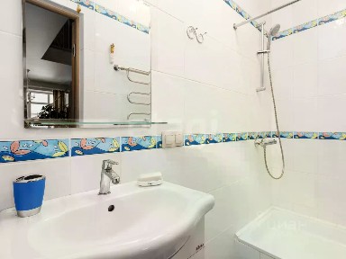 Продается 3-комн. квартира, 137 м²